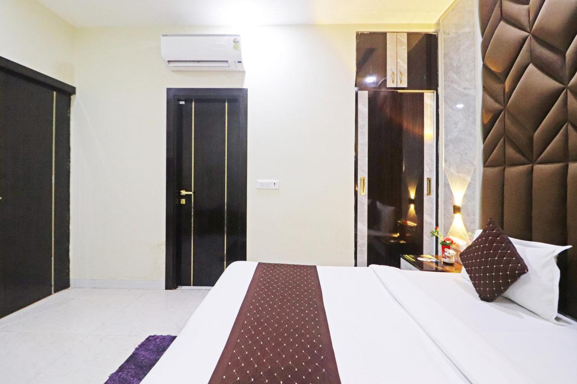 Hotel Qubic Near Igi Delhi Airport New Delhi Exteriör bild